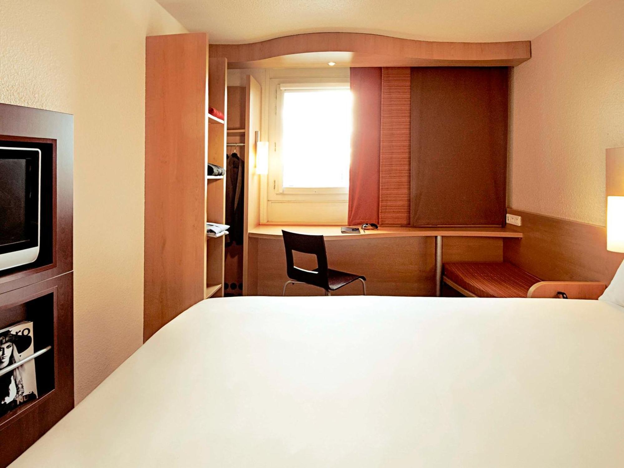 Ibis Yanbu Hotel Exterior photo